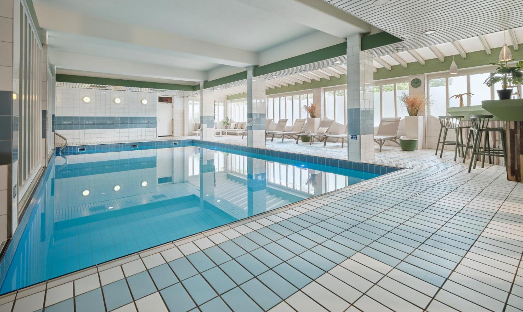 Carlton Oasis Hotel Spijkenisse Bagian luar foto