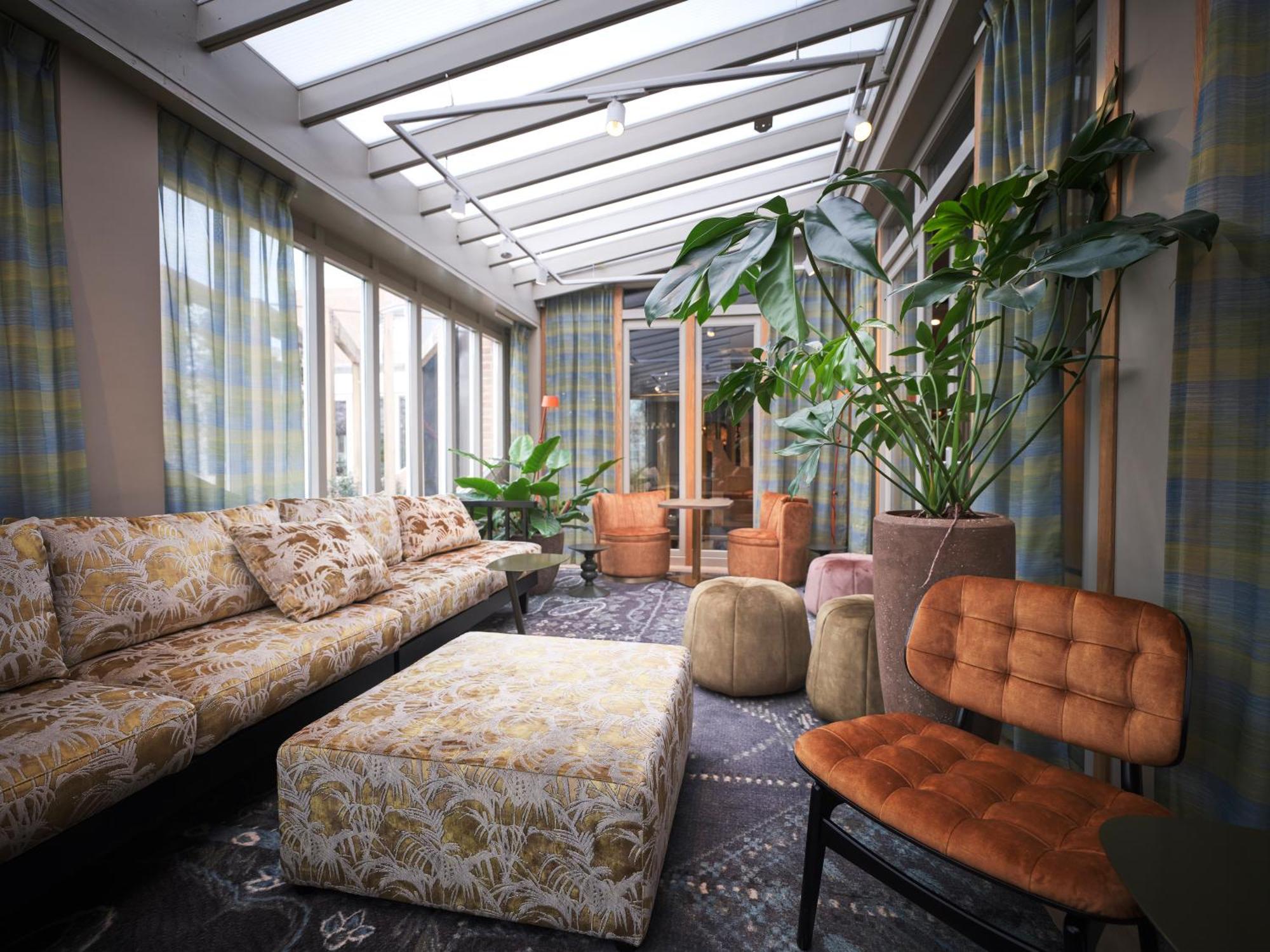 Carlton Oasis Hotel Spijkenisse Bagian luar foto