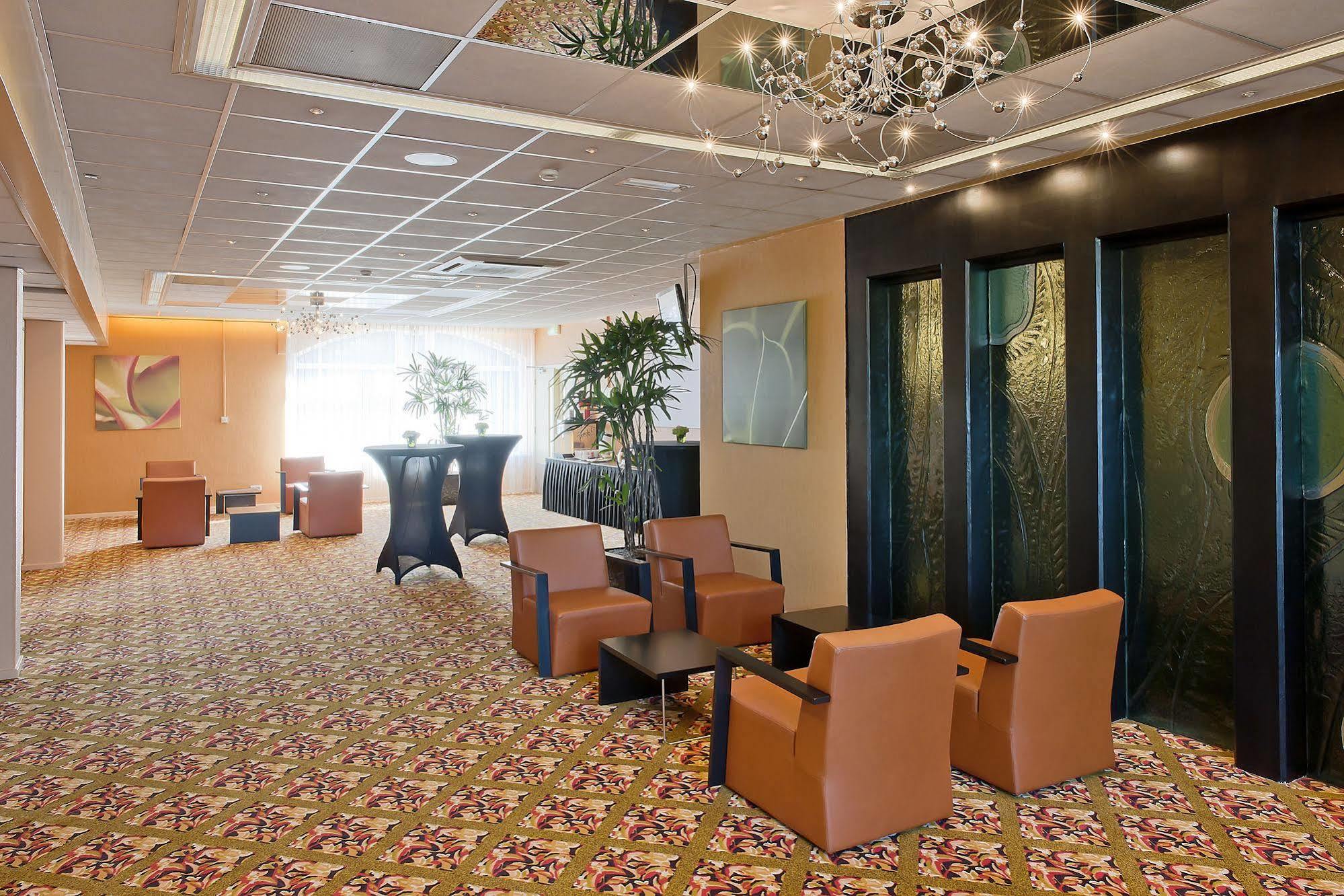 Carlton Oasis Hotel Spijkenisse Bagian luar foto